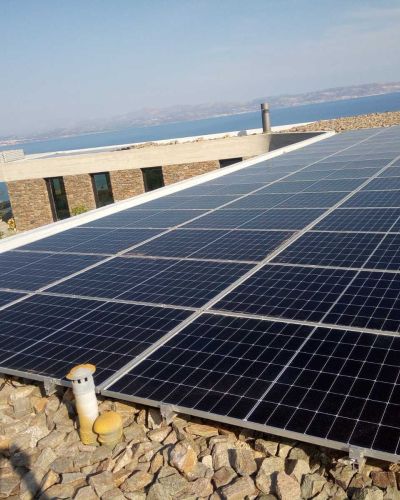 INSTALLATION OF A PHOTOVOLTAIC SYSTEM IN A VILLA IN SOUTHERN CRETE