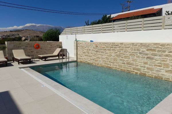 ELECTROMECHANICAL STUDY AND APPLICATION FOR SWIMMING POOL IN A COUNTRY HOUSE IN SOUTH CRETE