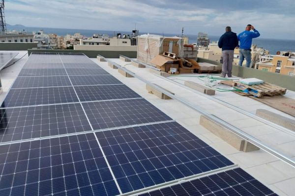 ΦΩΤΟΒΟΛΤΑΙΚΟΣ ΣΤΑΘΜΟΣ 36.85 kWp ΣΕ ΔΗΜΟΤΙΚΟ ΚΤΙΡΙΟ ΤΟΥ ΔΗΜΟΥ ΗΡΑΚΛΕΙΟΥ