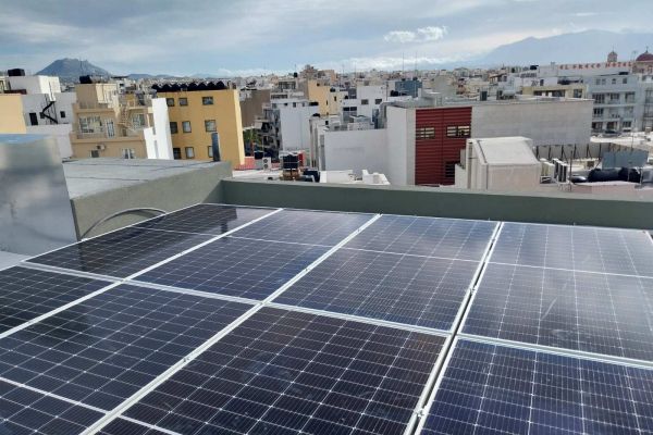 ΦΩΤΟΒΟΛΤΑΙΚΟΣ ΣΤΑΘΜΟΣ 36.85 kWp ΣΕ ΔΗΜΟΤΙΚΟ ΚΤΙΡΙΟ ΤΟΥ ΔΗΜΟΥ ΗΡΑΚΛΕΙΟΥ