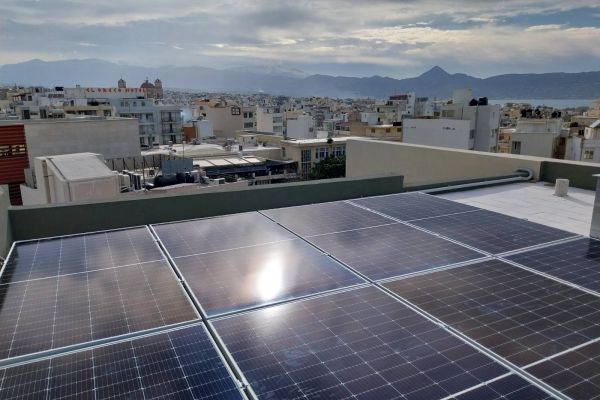 ΦΩΤΟΒΟΛΤΑΙΚΟΣ ΣΤΑΘΜΟΣ 36.85 kWp ΣΕ ΔΗΜΟΤΙΚΟ ΚΤΙΡΙΟ ΤΟΥ ΔΗΜΟΥ ΗΡΑΚΛΕΙΟΥ